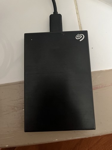 Seagate Backup Plus Slim 1TB External Portable Hard Drive